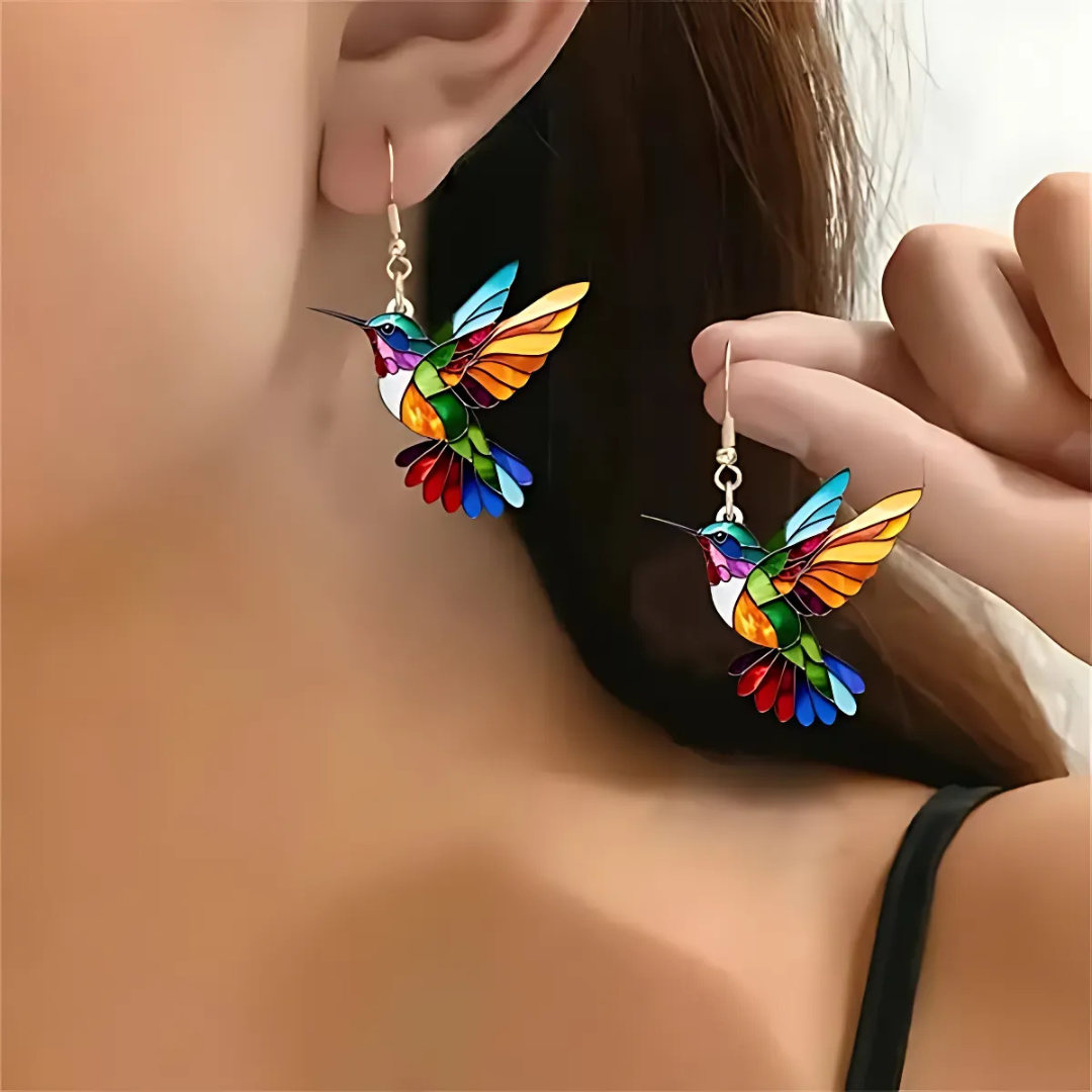 Betsy | Elegant Hummingbird Necklace