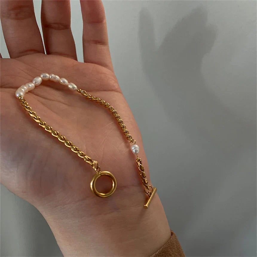 Vintage pearl bracelet with stainless steel