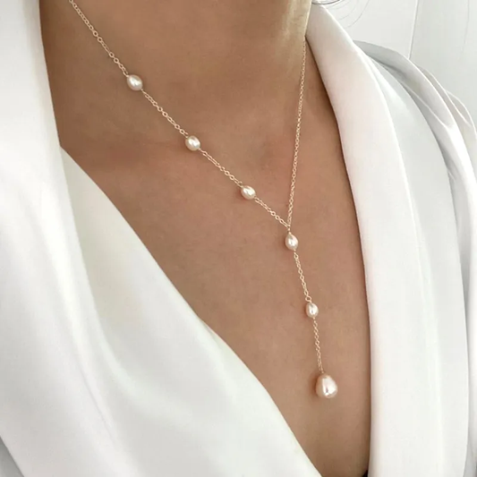 Vintage Hanger Pearls Necklace