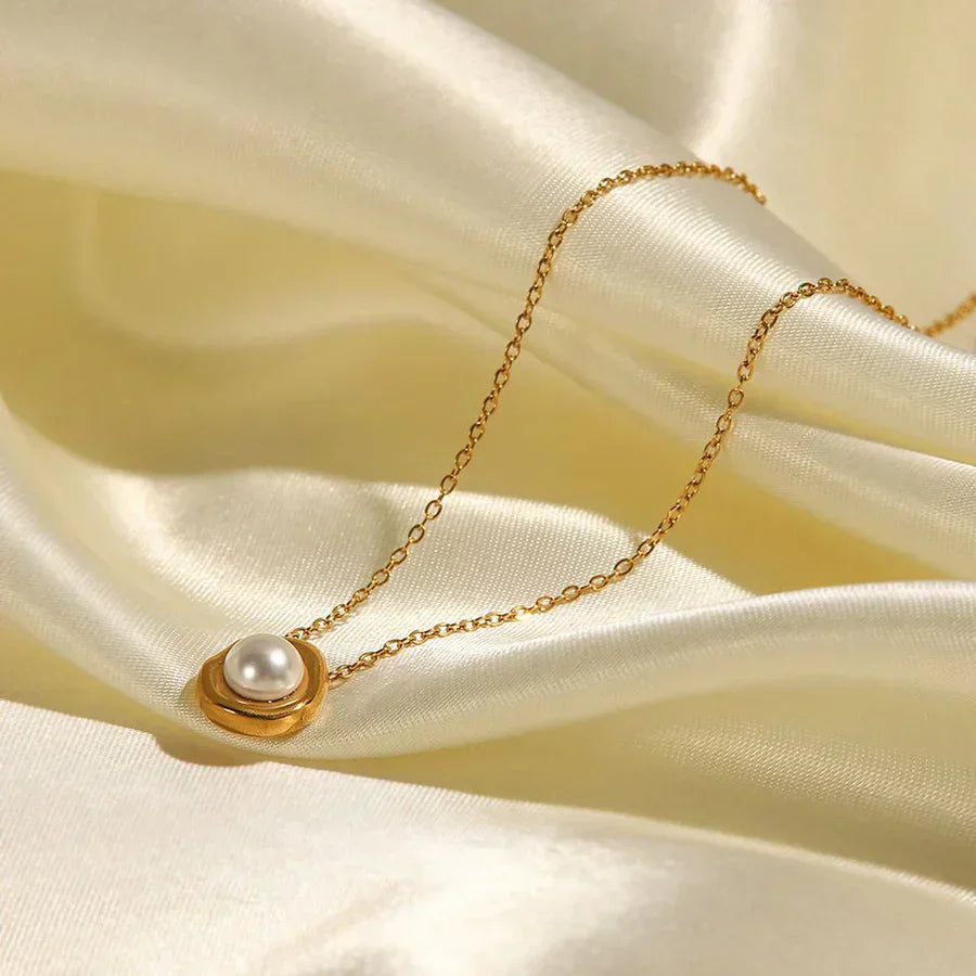 Gold-Plated Saltwater Pearl Necklace